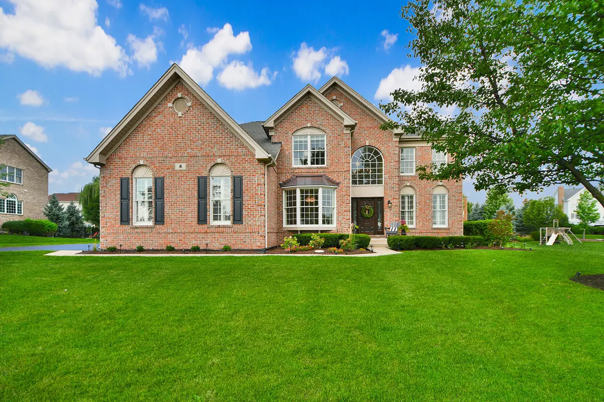 8 Prairie Landings Court, Hawthorn Woods, IL 60047 - #1