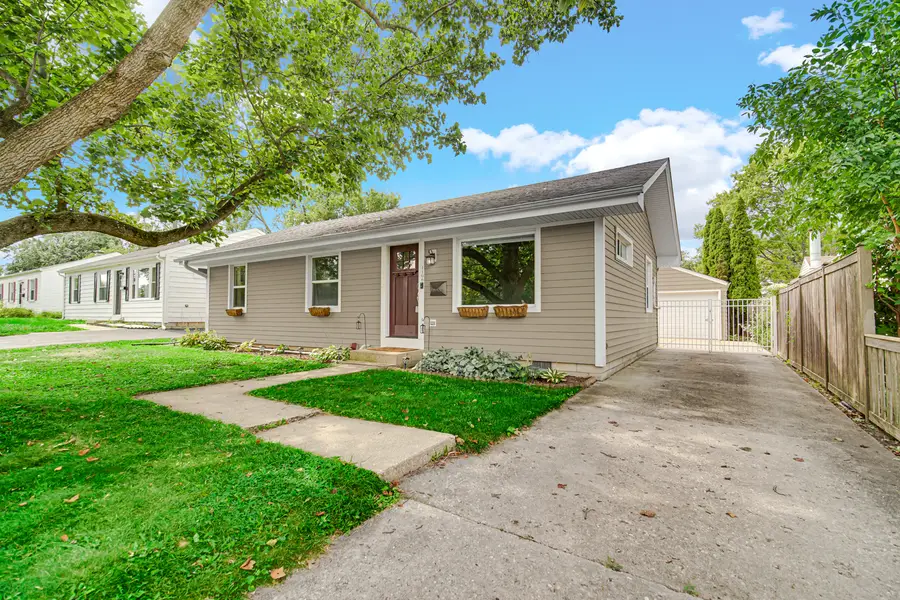 1106 Sumner Street, Wheaton, IL 60189 - #2