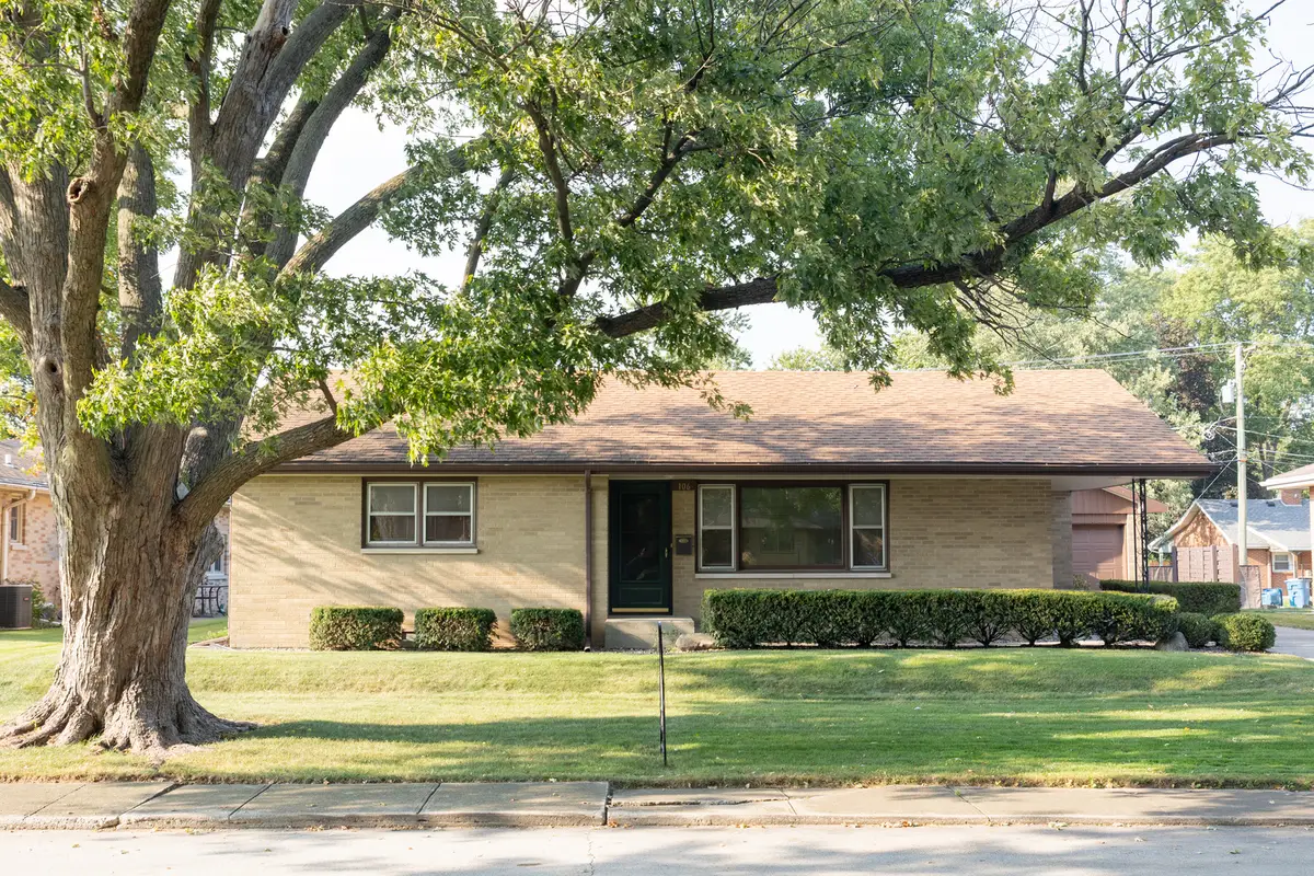 106 Vermont Street, Momence, IL 60954 - #1