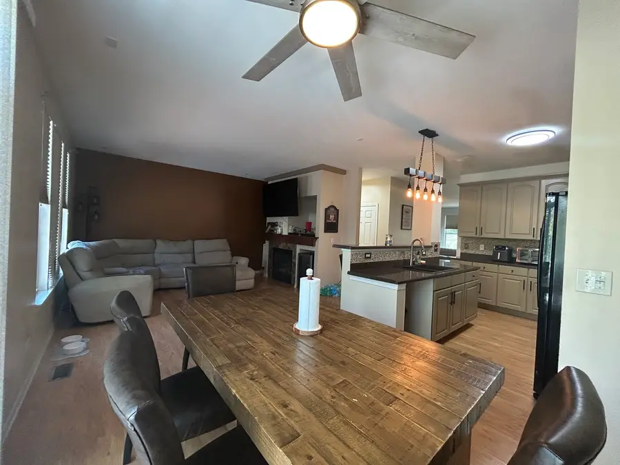 5643 Cambridge Way, Hanover Park, IL 60133 - #3