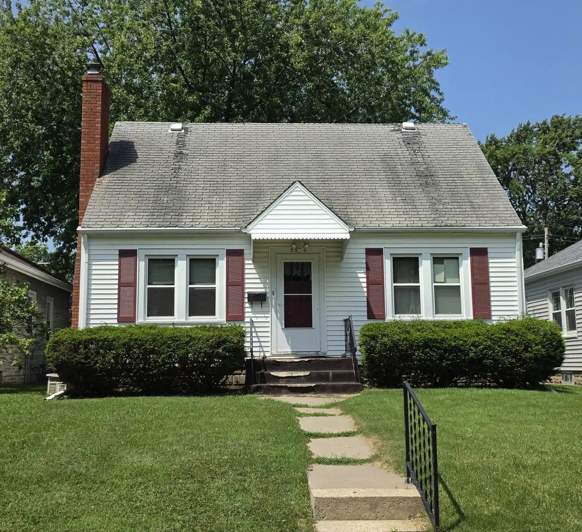 2379 30th Street, Moline, IL 61265 - #1