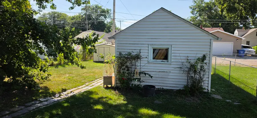 2379 30th Street, Moline, IL 61265 - #2