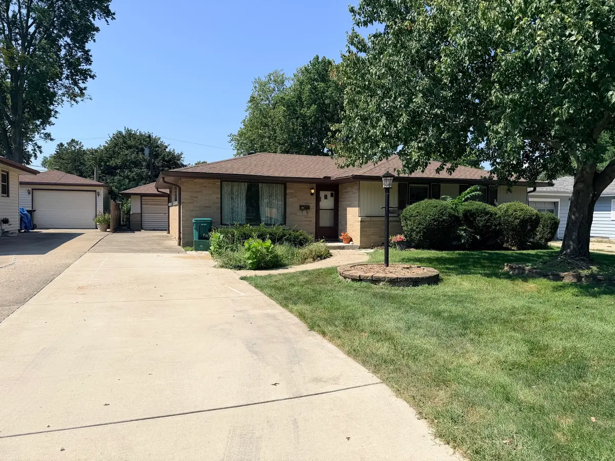 1113 Lincoln Avenue, Ottawa, IL 61350 - #1