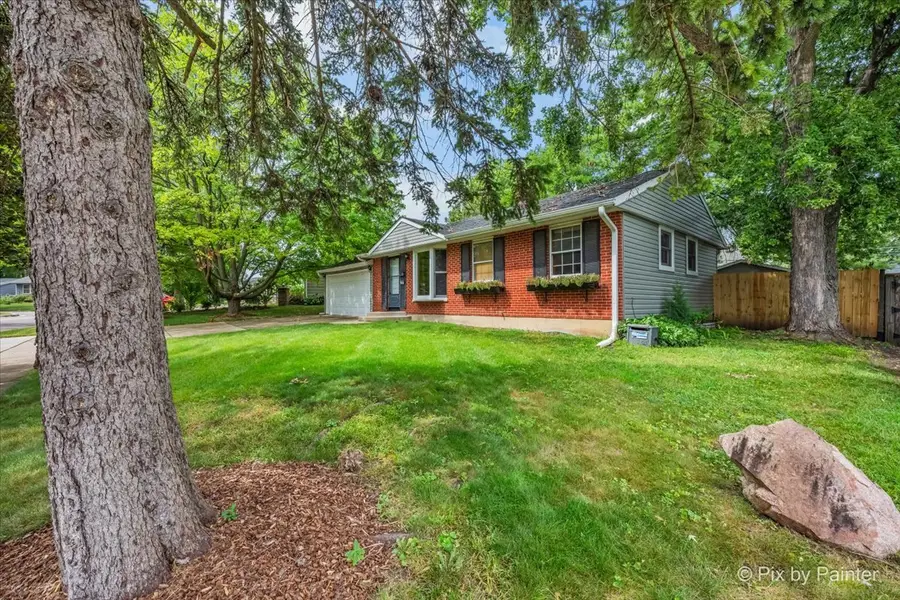 364 E Lincoln Avenue, Glendale Heights, IL 60139 - #2
