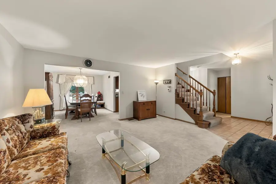 1384 President Street, Glendale Heights, IL 60139 - #3