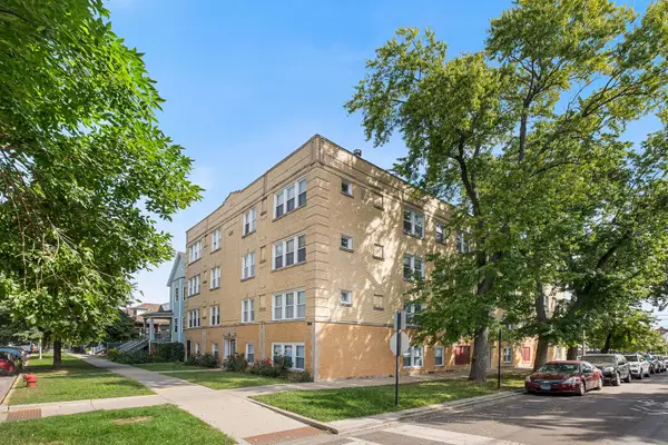 3224 W Berteau Avenue #3, Chicago, IL 60618