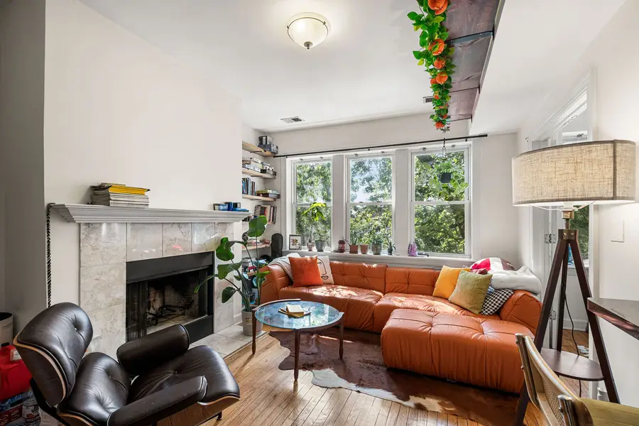 3224 W Berteau Avenue #3, Chicago, IL 60618 - #2