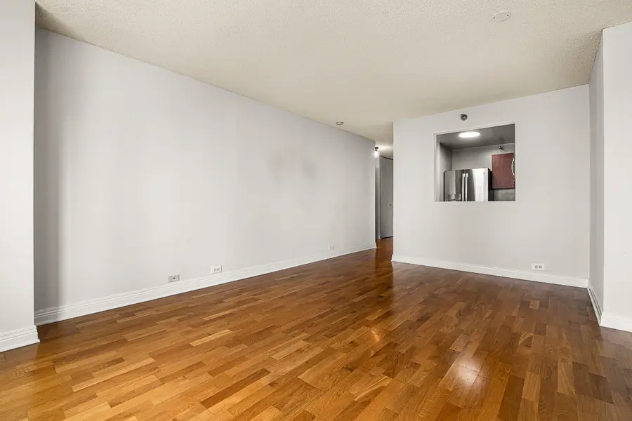 Address Withheld By Seller, Chicago, IL 60611 - #2