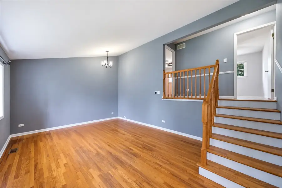 132 E Montana Avenue, Glendale Heights, IL 60139 - #3