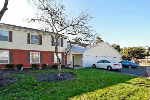 675 Greenfield Court #D1, Bartlett, IL 60103