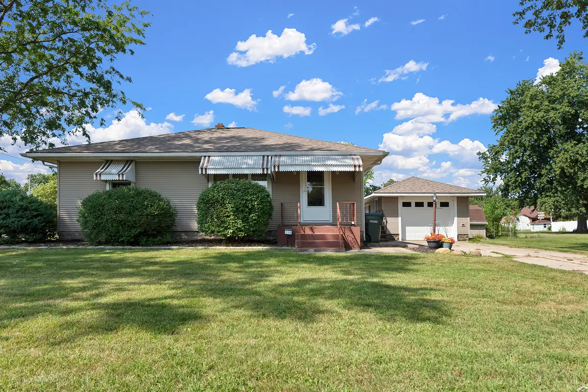 110 N Lincoln Street, Coal City, IL 60416 - #1