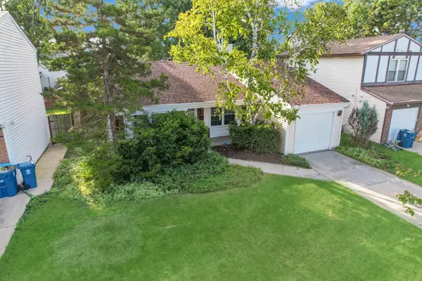 1460 Walden Circle, Aurora, IL 60506