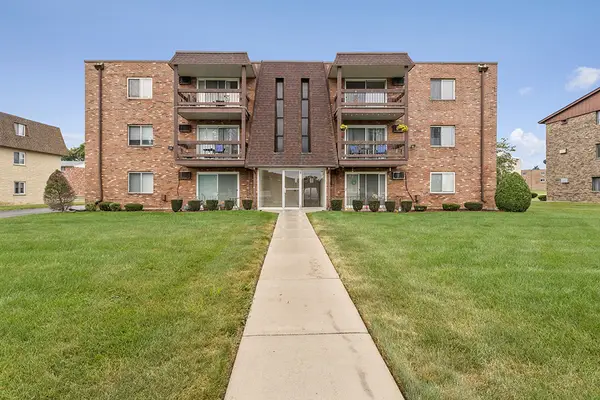 5728 128th Street #1B, Crestwood, IL 60418