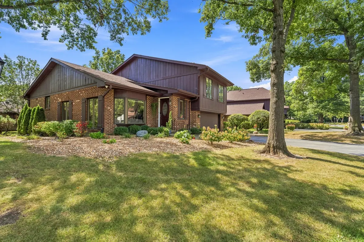 11760 S Brookside Drive, Palos Park, IL 60464 - #1