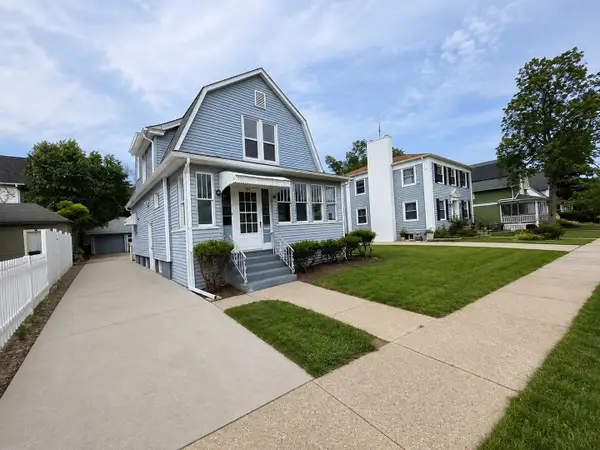 506 Barrett Street, Elgin, IL 60120