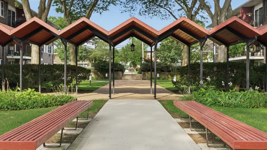 8720 Skokie Boulevard #1G, Skokie, IL 60077 - #2