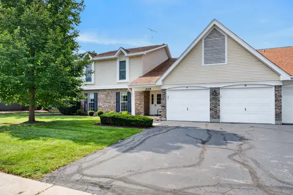 205 N Creekside Trail #A, McHenry, IL 60050