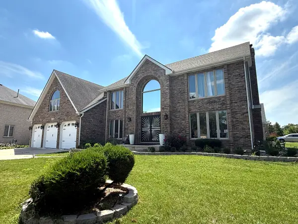 198 N Catalpa Street, Addison, IL 60101