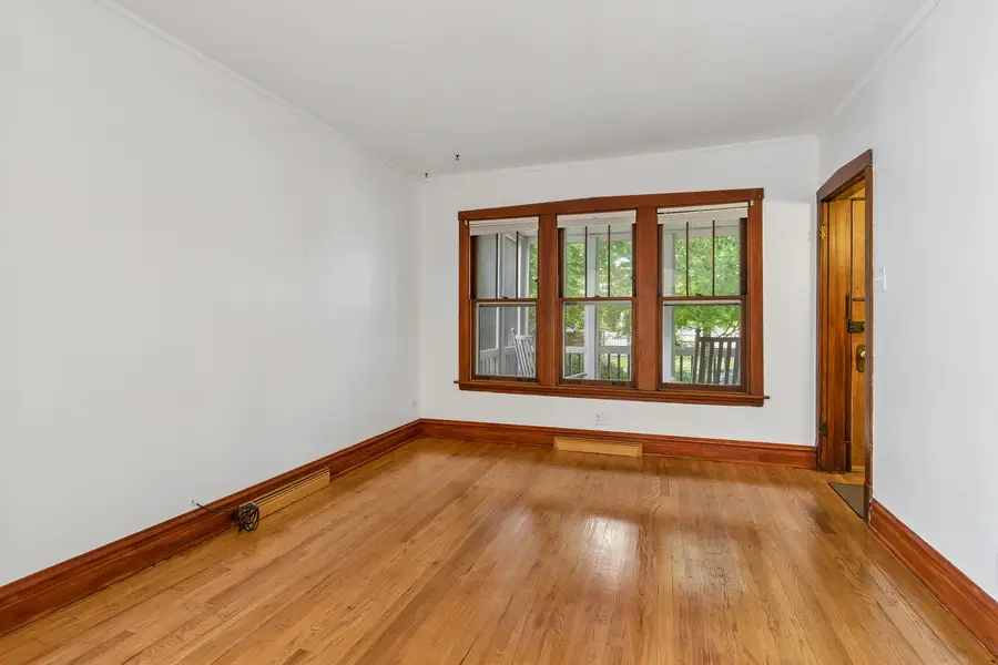 5228 N Ludlam Avenue, Chicago, IL 60630 - #3