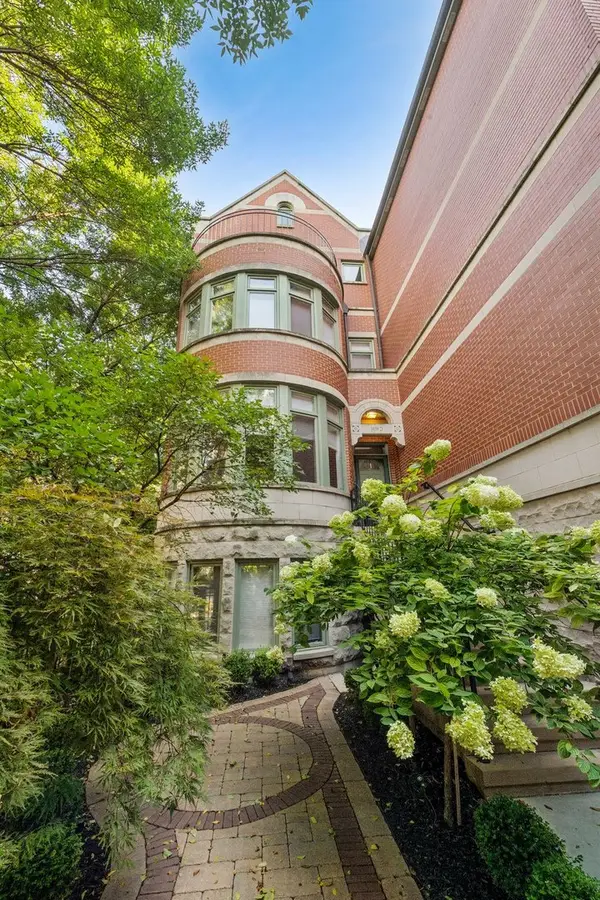 1409 S Indiana Avenue, Chicago, IL 60605