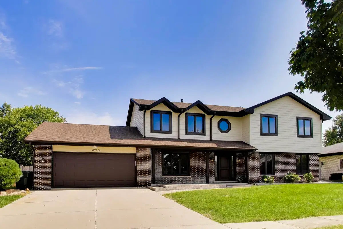 6723 Kingswood Road, Willowbrook, IL 60527 - #1