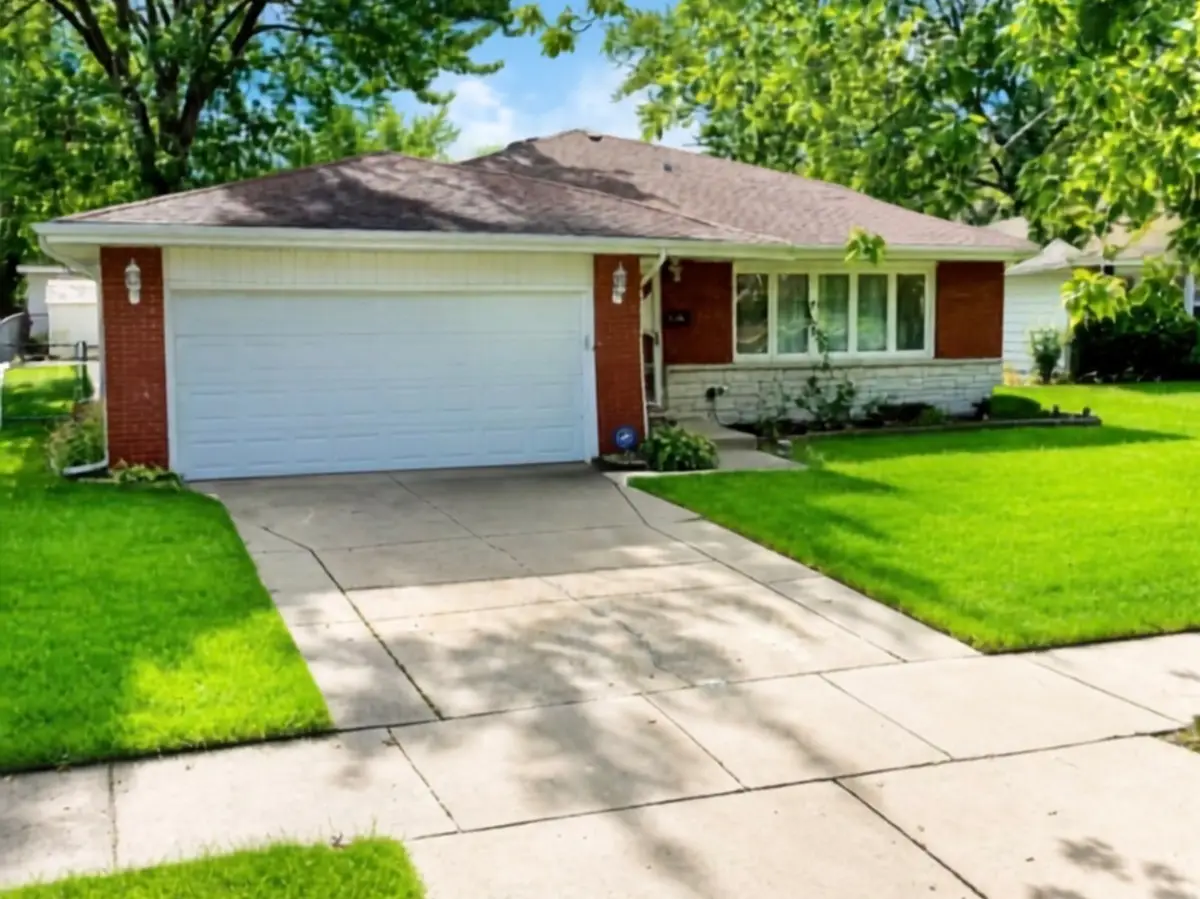 219 E 168th Place E, South Holland, IL 60473 - #1