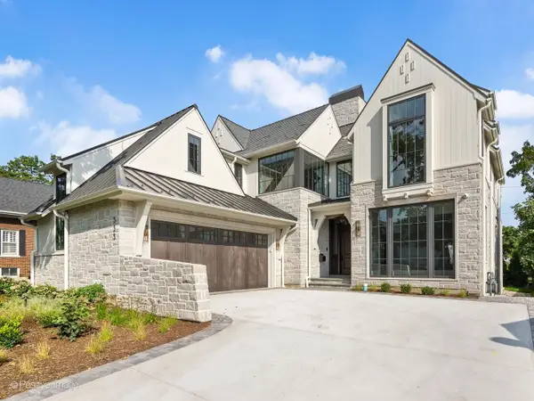 333 W Benton Avenue, Naperville, IL 60540