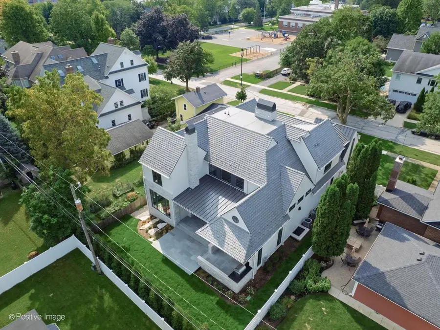 333 W Benton Avenue, Naperville, IL 60540 - #3