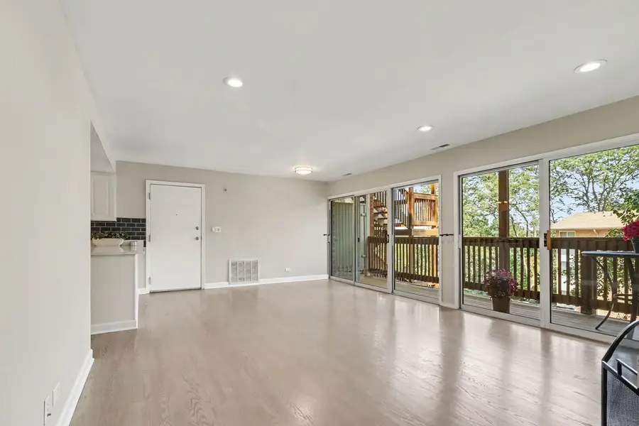 5809 Oakwood Drive #D, Lisle, IL 60532 - #3