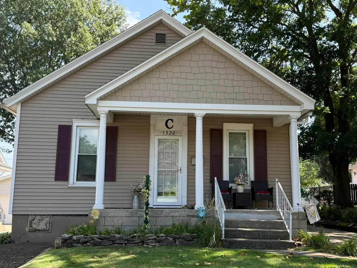 1328 Campbell Avenue, Lasalle, IL 61301 - #1