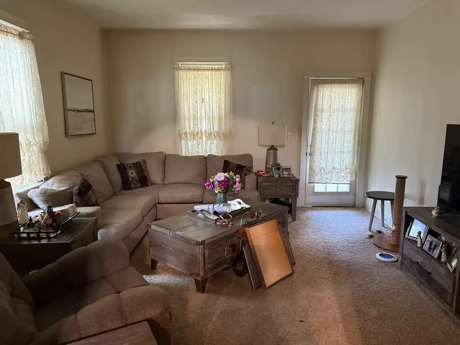 1328 Campbell Avenue, Lasalle, IL 61301 - #3