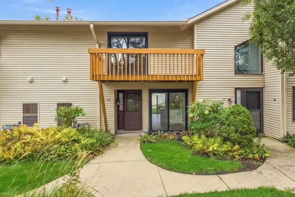 43 Constitution Court #43, Vernon Hills, IL 60061