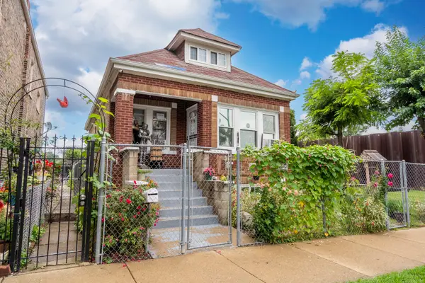 2249 S Hamlin Avenue, Chicago, IL 60623