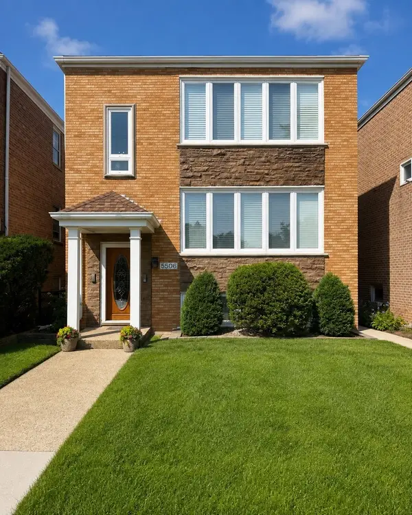 Address Withheld By Seller, Chicago, IL 60630
