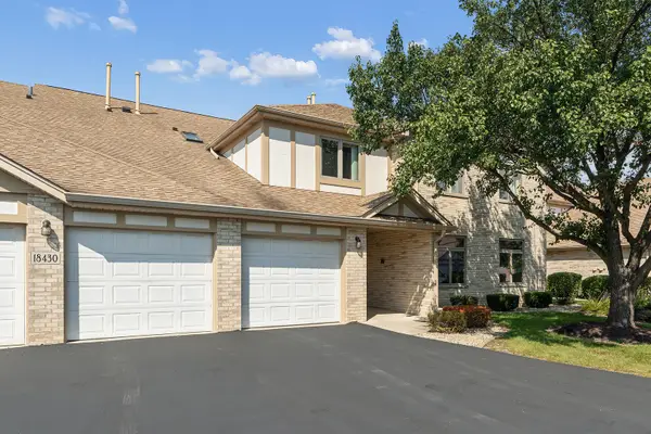 18430 Pine Cone Drive #4, Tinley Park, IL 60477