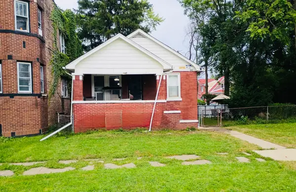 285 E 148th Place, Harvey, IL 60426