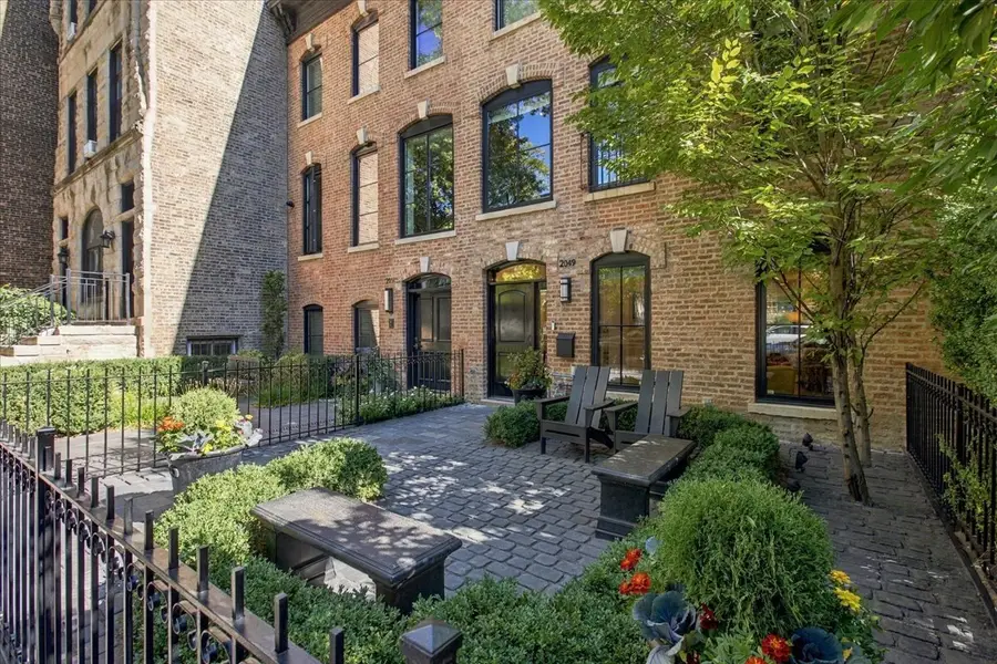 2049 N Dayton Street, Chicago, IL 60614 - #3