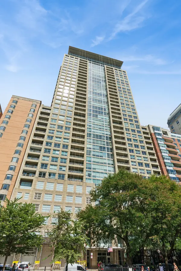 250 E Pearson Street #2206, Chicago, IL 60611