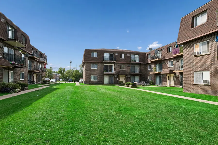 9364 Golf Road #2B, Des Plaines, IL 60016 - #2