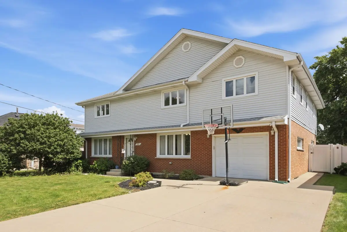 7211 Stickney Avenue, Bridgeview, IL 60455 - #1