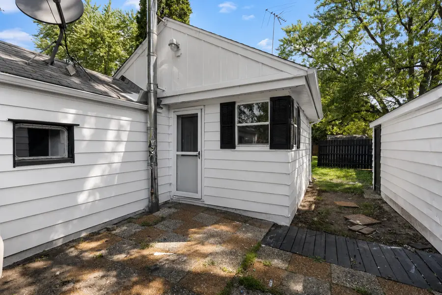 3226 8th Street, Rockford, IL 61109 - #2