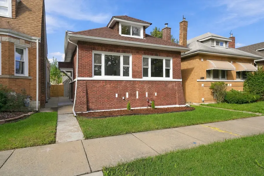 8352 S Phillips Avenue, Chicago, IL 60617 - #2