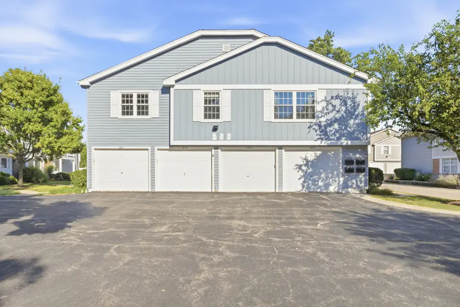 1645 Timber Trail #D, Wheaton, IL 60189 - #2