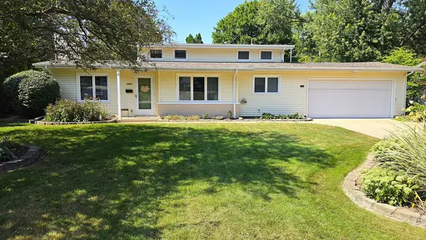 1410 Broadview Drive, Bettendorf, IA 52722