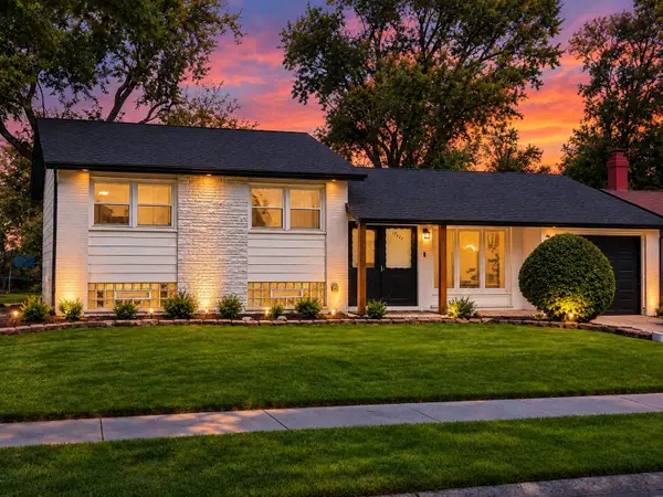 17622 Oakwood Drive, Hazel Crest, IL 60429
