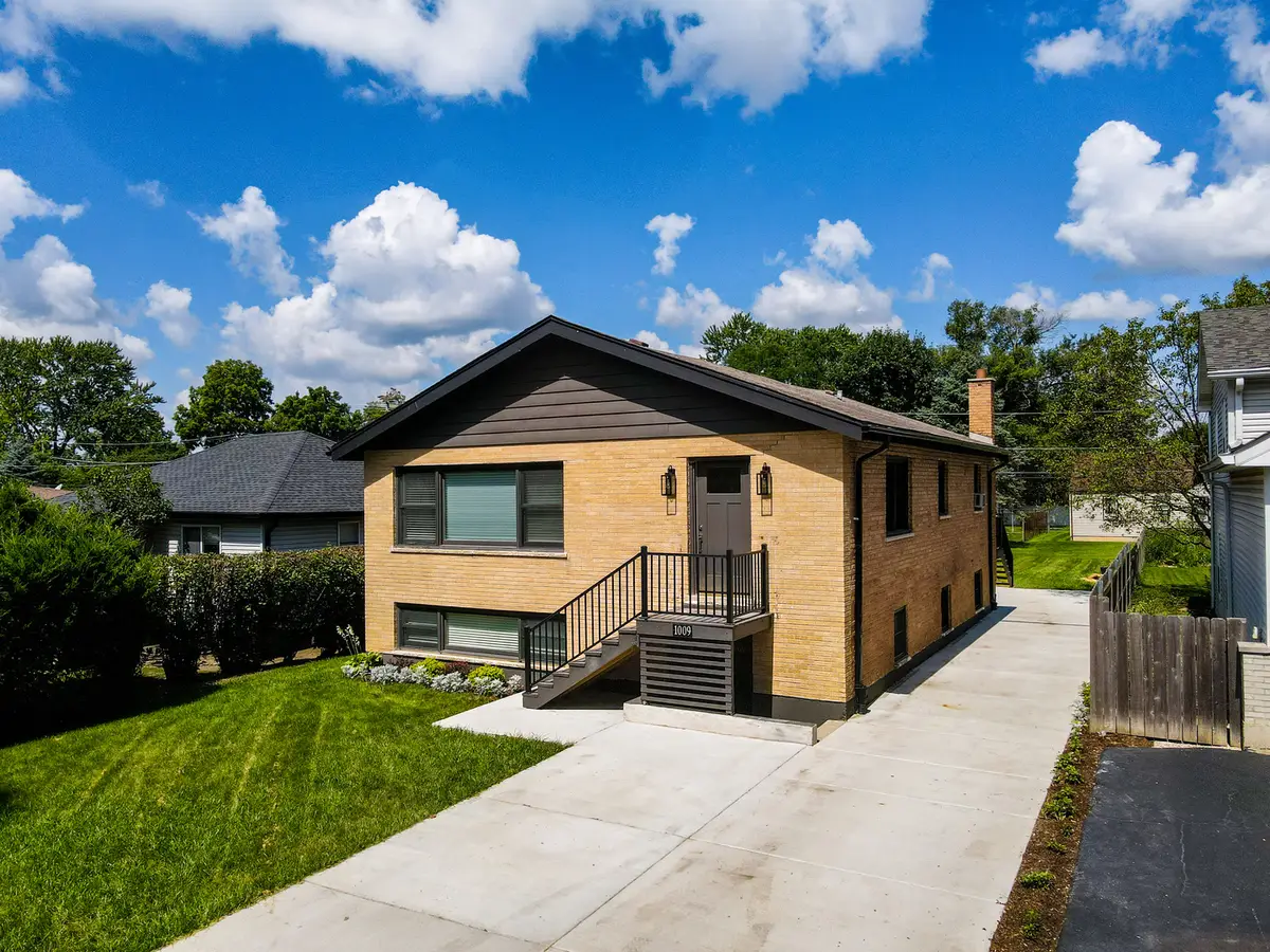 1009 Highland Avenue, Wauconda, IL 60084 - #1
