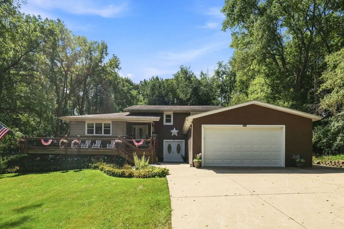 11 Sandpiper Drive, Blue Grass, IA 52726 - #1