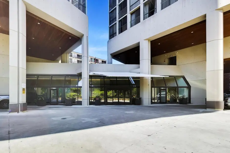 345 W Fullerton Parkway #1905, Chicago, IL 60614 - #2