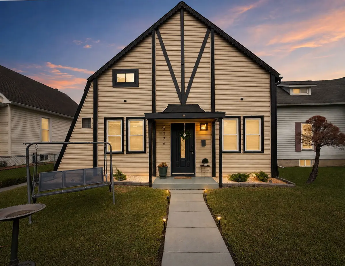 326 South Sycamore, Centralia, IL 62801 - #1