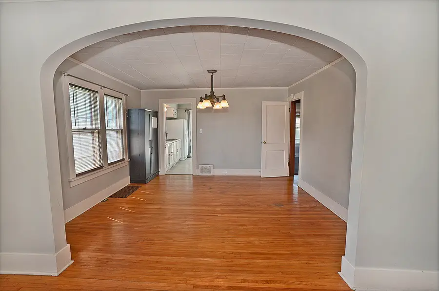 1601 W Main Street, Ottawa, IL 61350 - #3